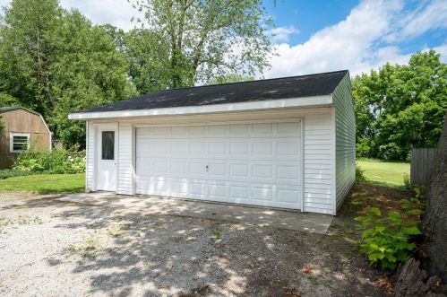 113 Lincoln St, Grant MI 49327-9115 exterior