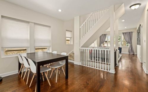 1740 Nagle Ave, Chicago IL 60706-4805 exterior