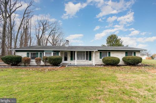 758 Bankert Rd, Hanover PA  17331-9352 exterior