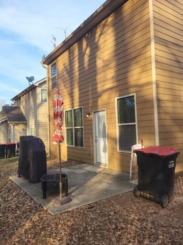 2193 Capella Cir, Atlanta GA 30331-3861 exterior