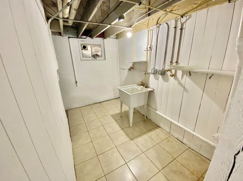 3009 12th St, Milwaukee WI 53215-3822 exterior