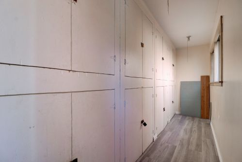 6121 Higgins Ave, Chicago IL  60630-1850 exterior