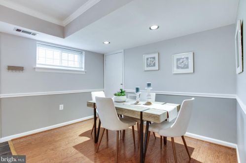 1929 Wilson Ln, Mc Lean, VA 22102-1908