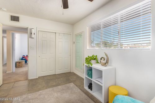 5426 20 St, Tucson AZ 85711-5012 exterior