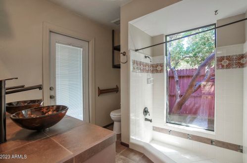 9226 33 Way, Phoenix AZ 85028-4920 exterior