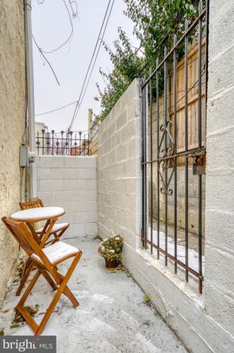 873 Judson St, Philadelphia PA 19121-2037 exterior