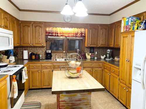 823 Mcginnis St, Lebanon MO 65536-2655 exterior