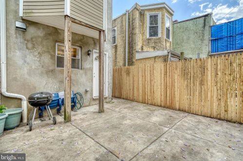 1340 18 St, Philadelphia PA 19146-4743 exterior