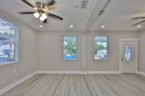 1021 Columbus Dr, Tampa FL 33605-3334 exterior