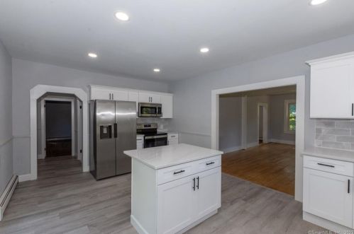 310 State Ave, Killingly CT 06241-2013 exterior