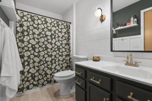 3929 Maple Grove Dr, Madison WI  53719-1842 exterior