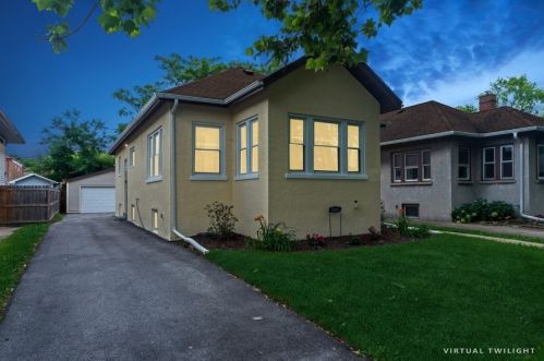 2011 6 Ave, Broadview IL 60153-3212 exterior