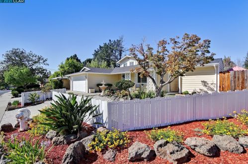 5437 Louisiana Dr, Concord, CA 94521-4621