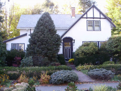 45 Crescent Ave, Newton, MA 02459-2133