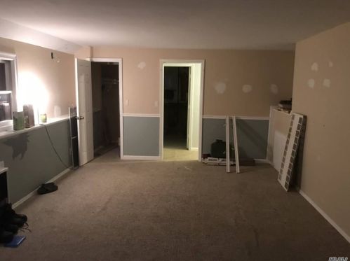 48 Maybrook Rd, Babylon NY 11703-3012 exterior