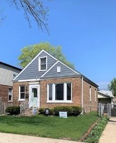 10905 Avenue, Chicago, IL 60617-6704