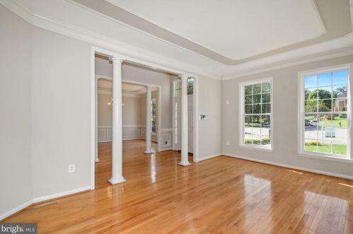 6149 Cobbs Rd, Alexandria VA 22310-1647 exterior