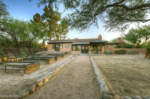 11330 Tanque Verde Rd, Tucson AZ  85749-8525 exterior