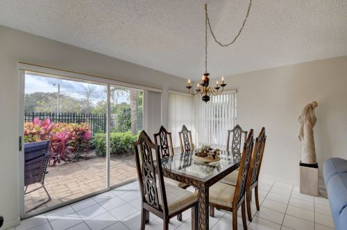 2282 52 St, Boca Raton FL 33496-2202 exterior