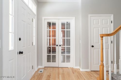 7408 Dunross Dr, Kalamazoo MI 49024-7412 exterior