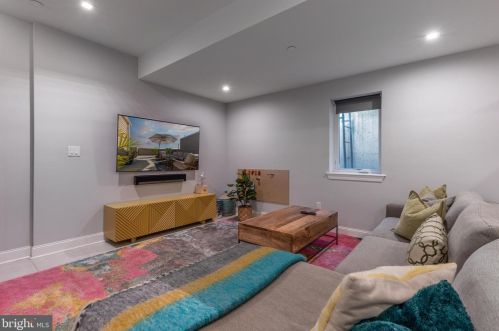 1832 Hancock St, Philadelphia PA 19133-3802 exterior