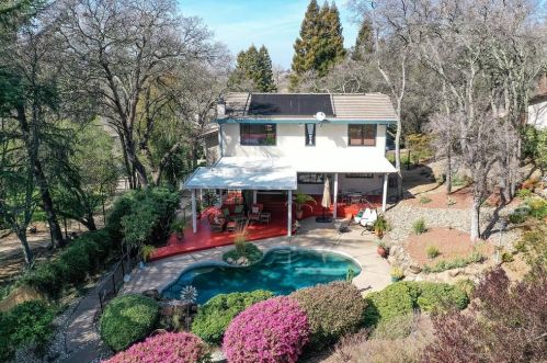 9811 Blue Lk Dr, Folsom CA 95630-1909 exterior