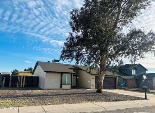 7547 Elm St, Phoenix AZ  85033-1202 exterior