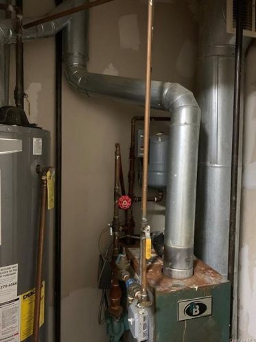 730 218th St, Bronx NY 10467-5881 exterior