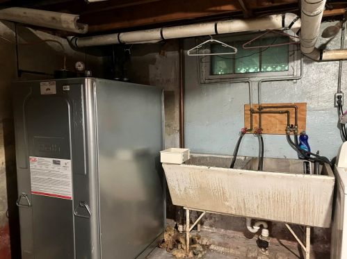 41 4 St, Dover NH 03820-2900 exterior