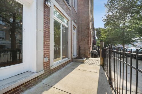 1427 17th St, Chicago IL 60608-2010 exterior