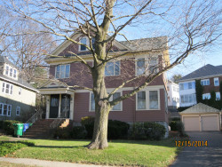 98 Side Pkwy, Newton, MA 02458-1816