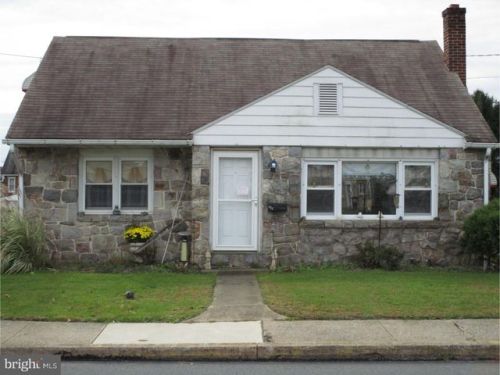 425 Center St, Pottstown, PA 19464-6713
