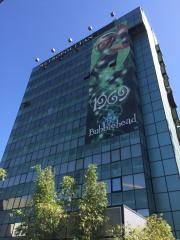 5825 Sunset Blvd, Los Angeles CA  90028-6453 exterior