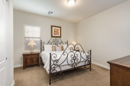 3753 Ember Glow Way, Phoenix AZ 85050-4928 exterior