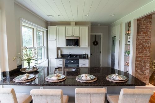 113 Baxter Ave, Quincy MA  02169-5804 exterior