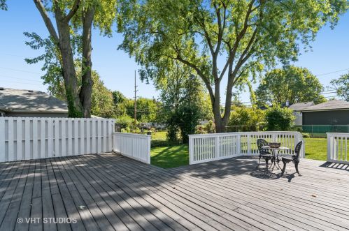 1604 Glenwood Ave, Joliet IL 60435-5835 exterior