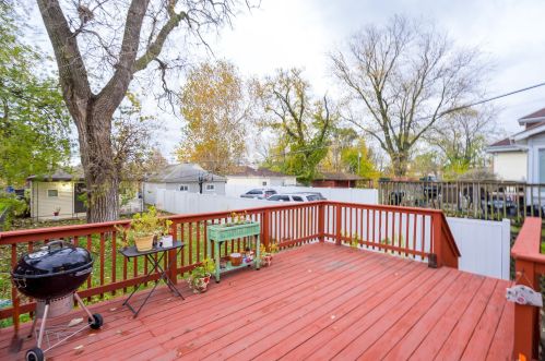 7625 Perry Ave, Chicago IL 60628-7320 exterior