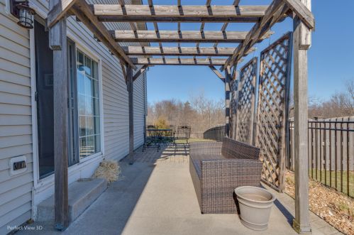 1236 Callaway Dr, Joliet IL 60404-8155 exterior