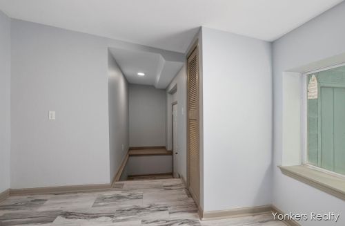 423 Superior St, Wayland MI  49348-1145 exterior