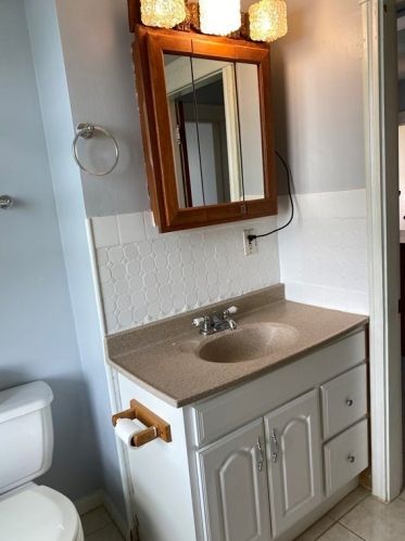 22 Grammont Rd, Worcester MA 01607-1114 exterior