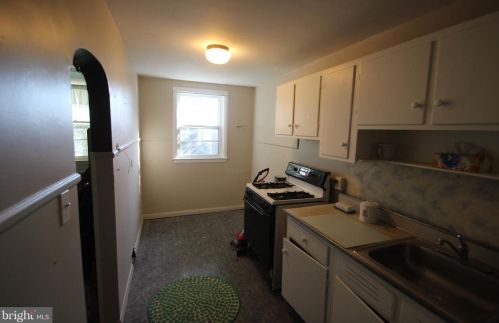 855 14 St, Chester PA 19013-5801 exterior