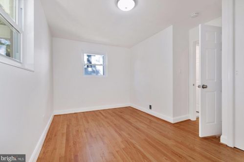 4608 Coachway Dr, Rockville MD  20852-2338 exterior