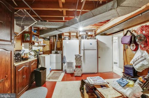 8 David Ct, Silver Spring MD exterior