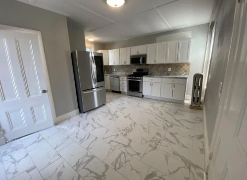 104 Sheldon St, Providence RI 02905-3618 exterior