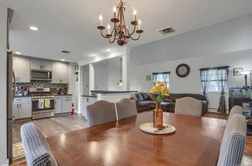 50 Scott Dr, Middletown NY 10941-1111 exterior