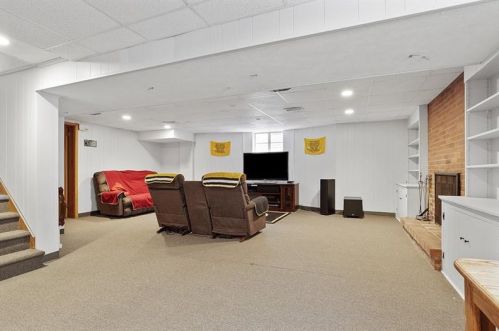 2630 Cedarvue Dr, Pittsburgh PA 15241-2912 exterior