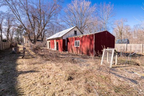 524 Forrest St, Wayland MI 49348-1198 exterior