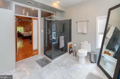 720 Marvine St, Philadelphia PA 19141-3417 exterior