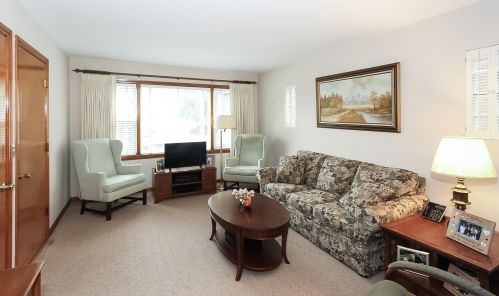 5554 Major Ave, Chicago, IL 60630-1204