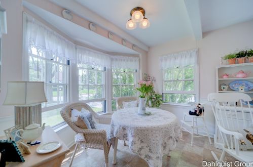 806 Moulton Ave, Meskegon MI 49445-2921 exterior